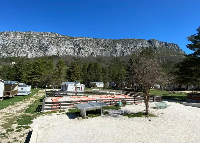Mobilhome Comfort A La Montagne